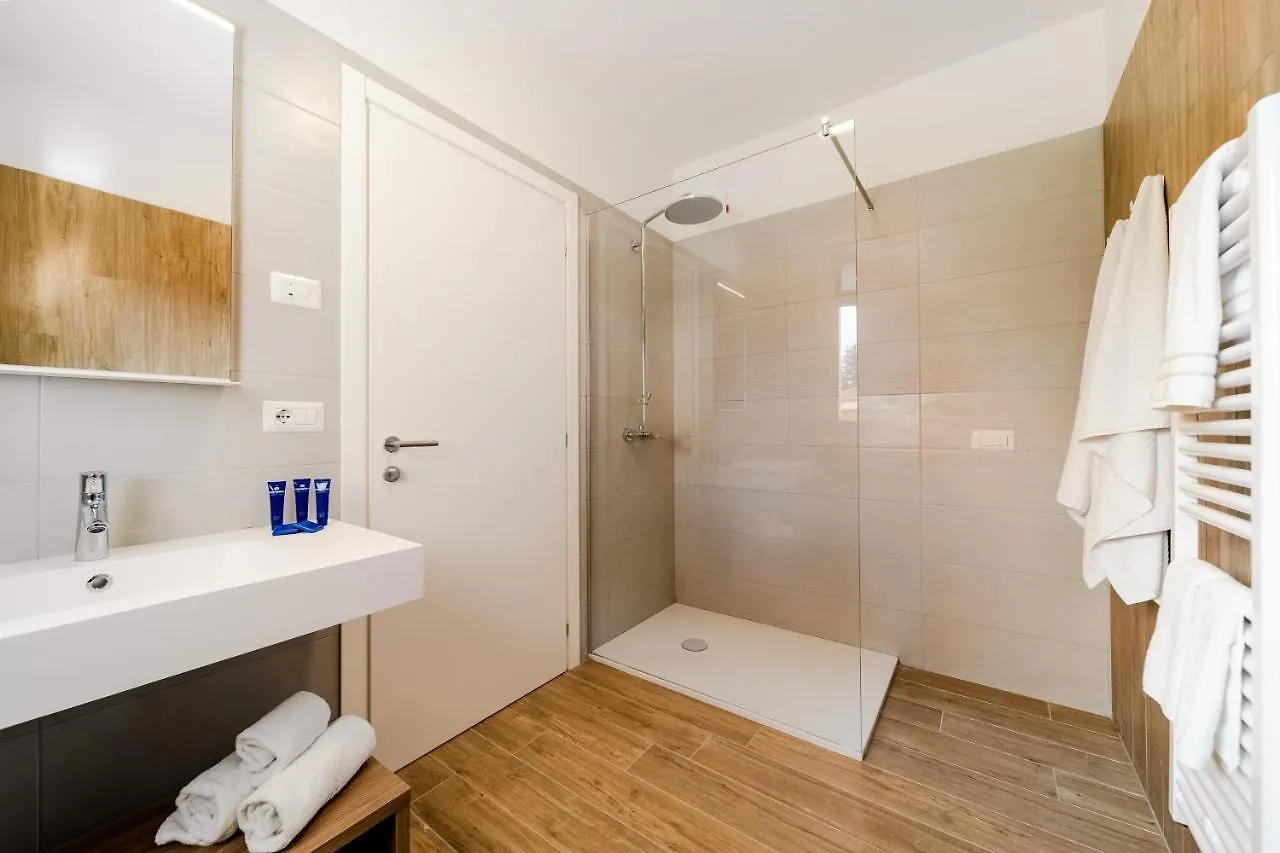 Residenza Olivo Aparthotel Garda  0*, Garda (Verona) Italy
